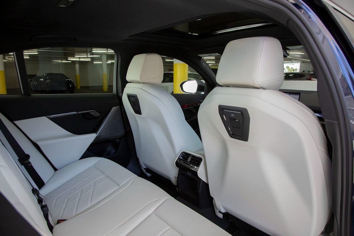 2026 BMW i5 eDrive40