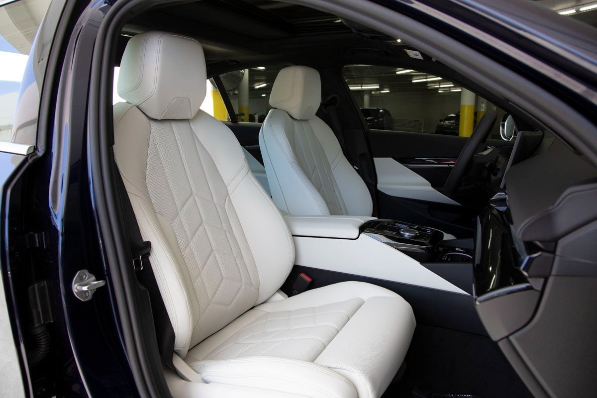 2026 BMW i5 eDrive40