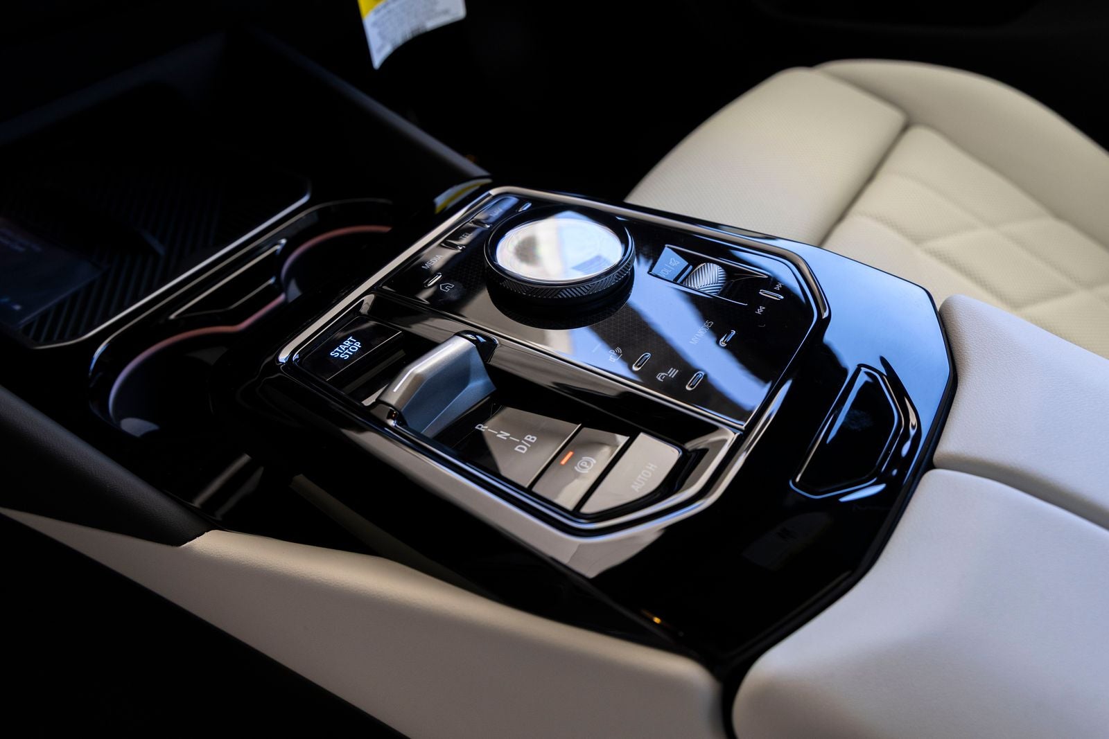 2027 BMW i5 eDrive40