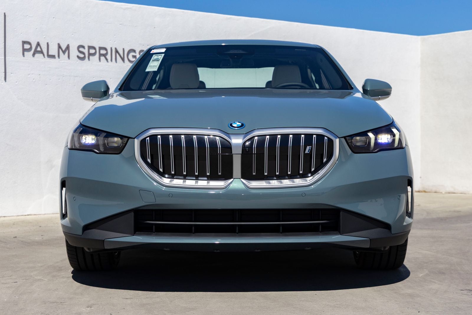 2027 BMW i5 eDrive40