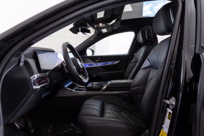 2024 BMW i7 M70 M70