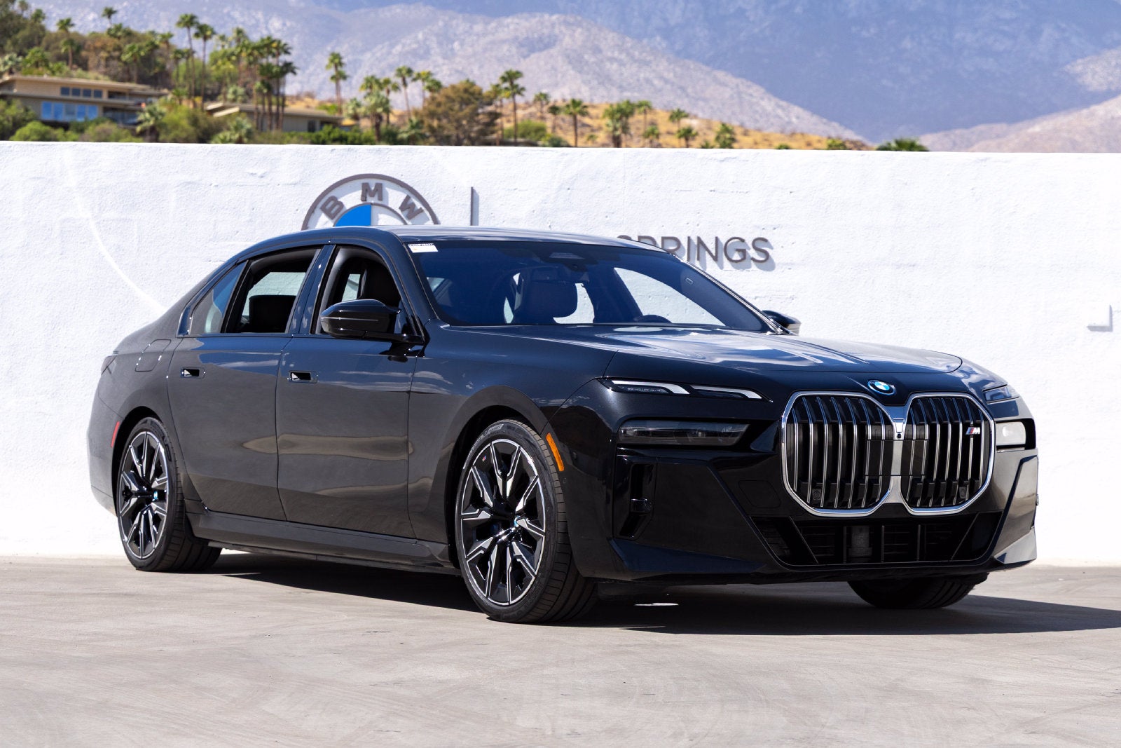 2024 BMW i7 M70 M70
