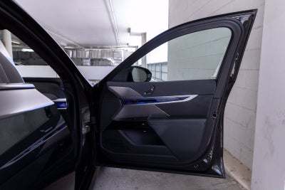 2024 BMW i7 M70 M70