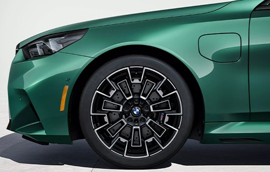 The BMW M5 Touring’s tire wheel. | BMW of Palm Springs in Palm Springs CA