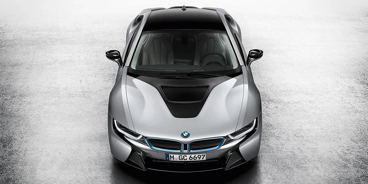 BMW i8 top-down view with black hood vent and aerodynamic body lines
