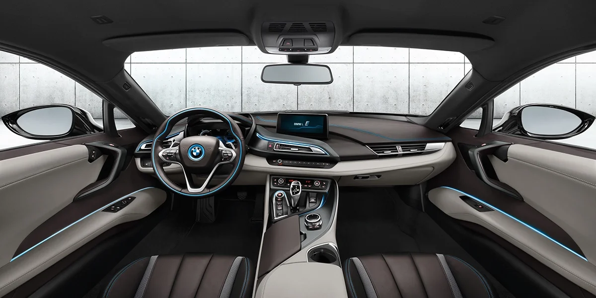 /static/dealer-12640/i8/P90133032_highRes_the-bmw-i8-09-2013.webp